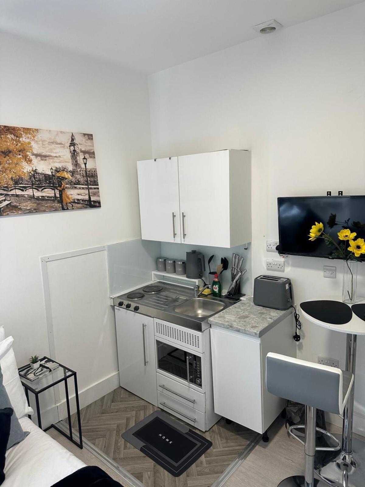 Compact And Bright Flat West 3a Appartamento Londra