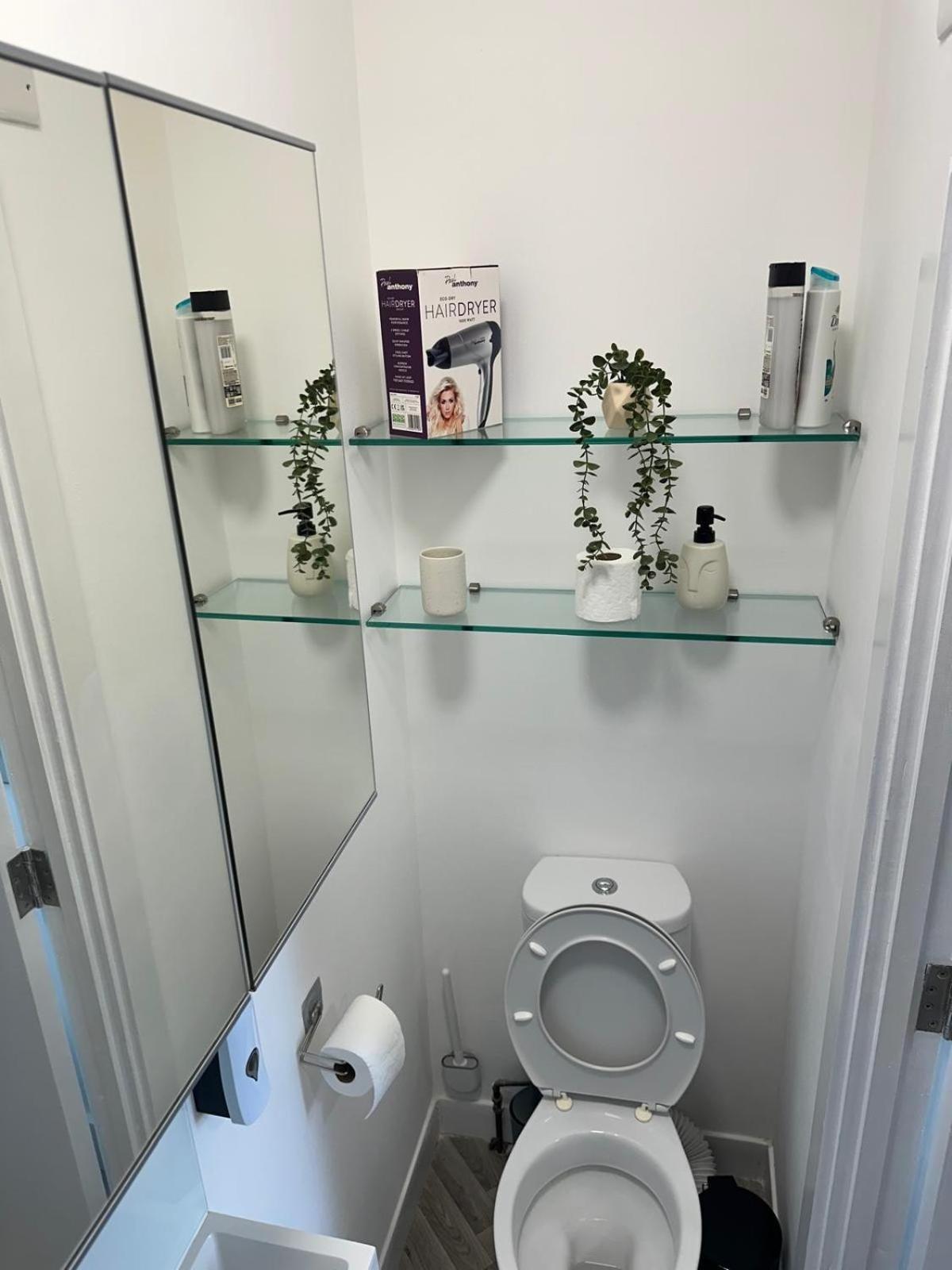 Appartamento Compact And Bright Flat West 3a Londra